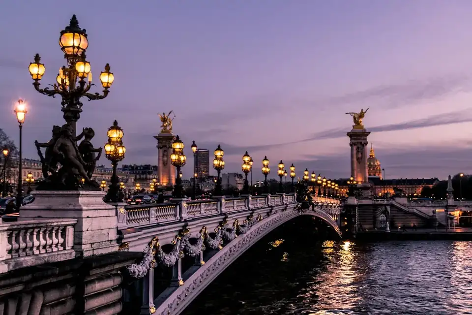 Louvre Museum