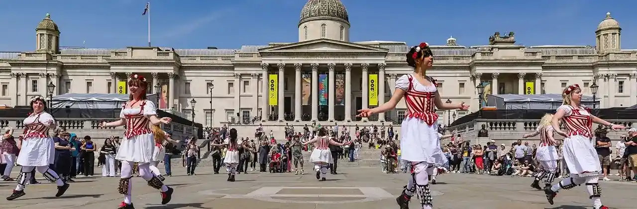 The United Kingdom's rich history and iconic landmarks, featuring iconic attractions like the London Eye and Buckingham Palace - presented by icanfly.
