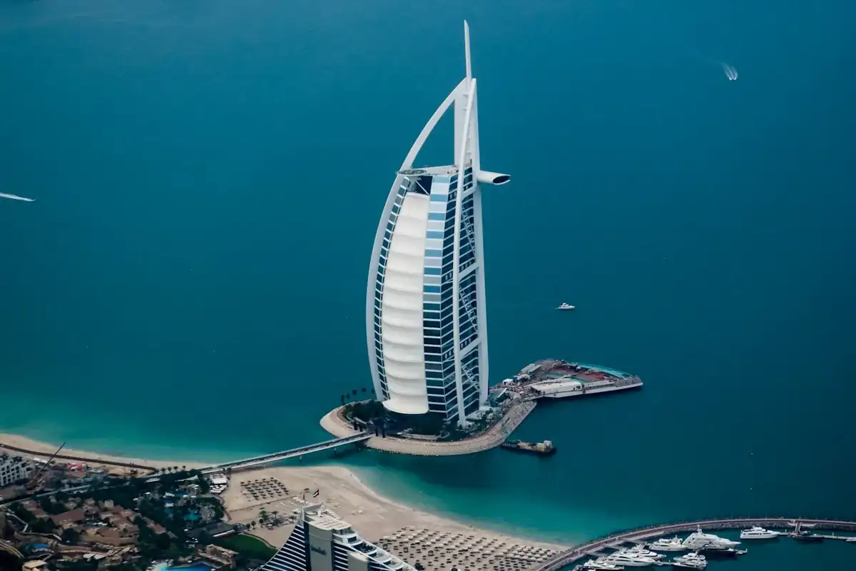 Hamad International Airport (DOH)